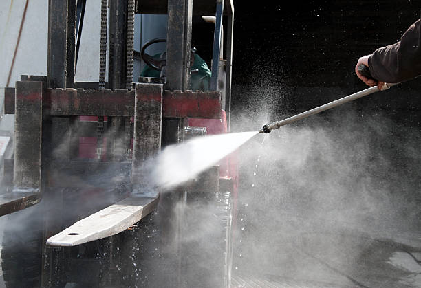 Why Choose Our Certified Pressure Washing Experts for Your Project Needs in Central Gardens, TX?